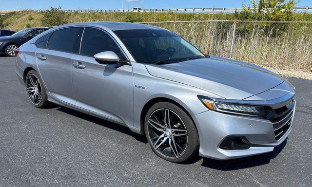 Photo of 2021 Lunar Silver Metallic Honda Accord Hybrid