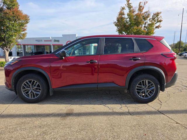 Photo of 2023 Scarlet Ember Tintcoat Nissan Rogue