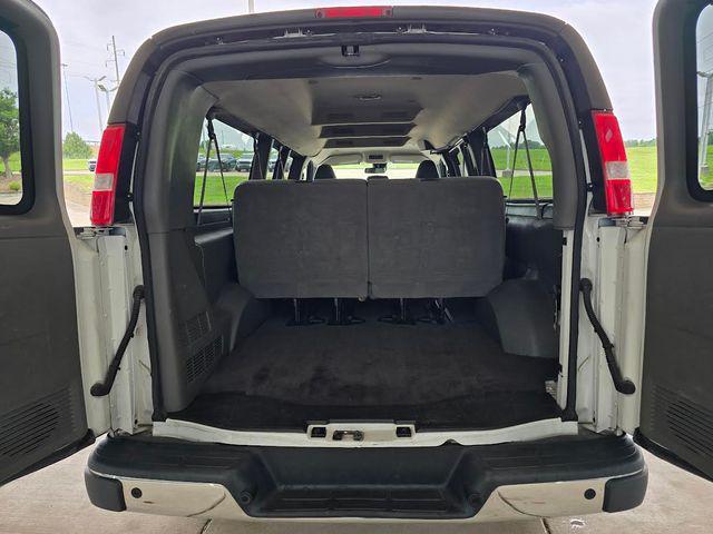 Photo of 2021 Summit White Chevrolet Express 3500