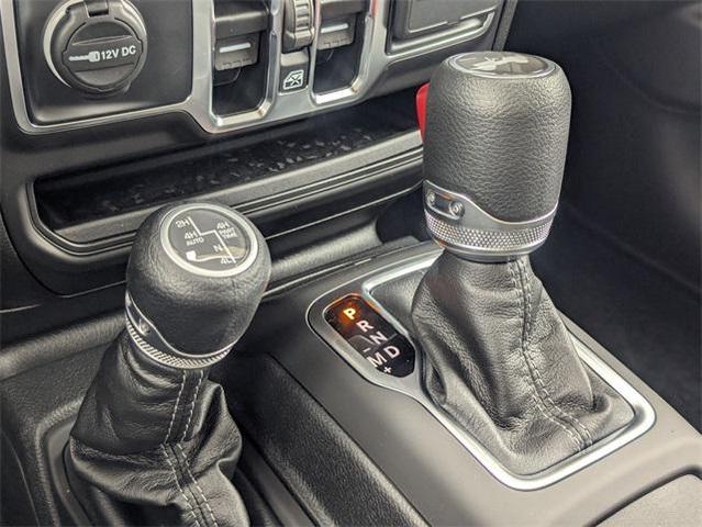 Photo of 2025 Black Clear-Coat Exterior Paint Jeep Wrangler 4xe