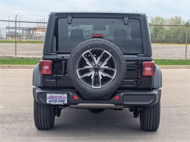 Photo of 2025 Black Clear-Coat Exterior Paint Jeep Wrangler 4xe