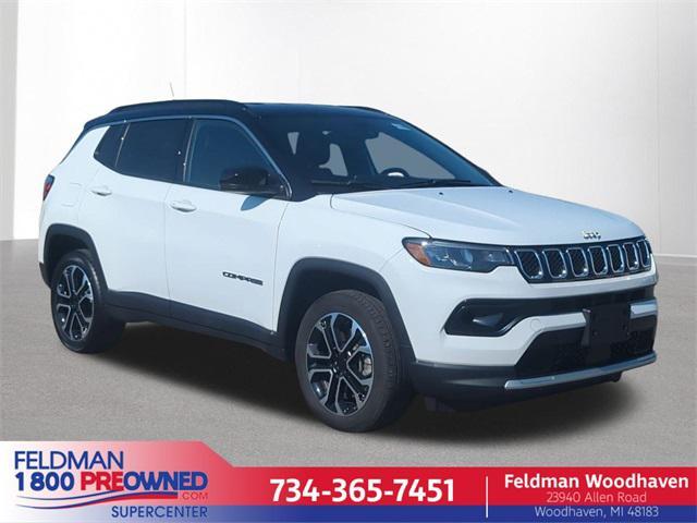 Photo of 2024 Bright White Clearcoat Jeep Compass