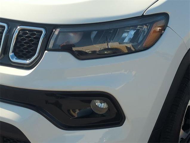 Photo of 2024 Bright White Clearcoat Jeep Compass