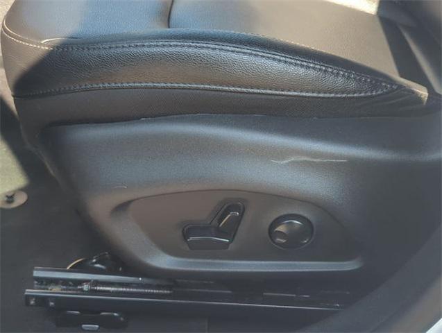 Photo of 2024 Bright White Clearcoat Jeep Compass