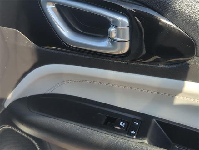 Photo of 2024 Bright White Clearcoat Jeep Compass