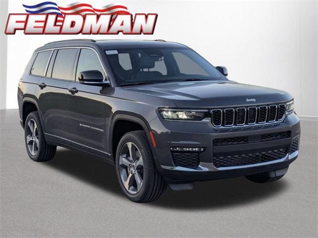 Photo of 2025 Baltic Gray Metallic Clear-Coat Exterior Paint Jeep Grand Cherokee