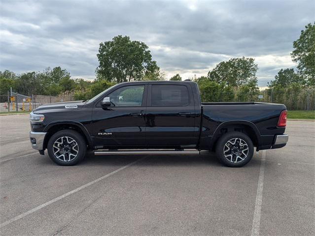 Photo of 2025 Diamond Black Crystal Pearl-Coat Exterior Paint RAM 1500