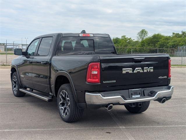 Photo of 2025 Diamond Black Crystal Pearl-Coat Exterior Paint RAM 1500