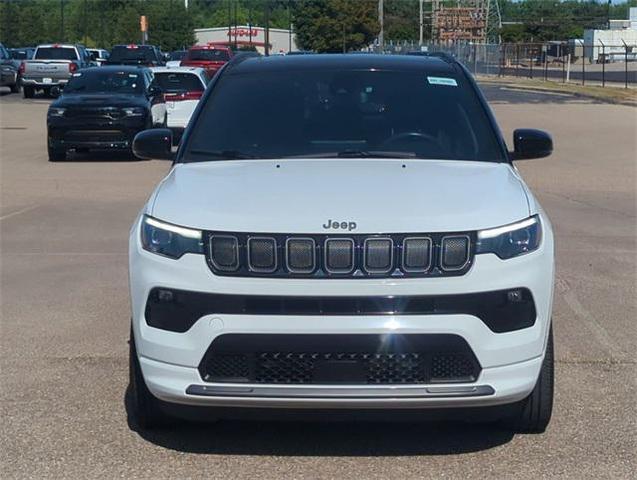 Photo of 2022 Bright White Clearcoat Jeep Compass