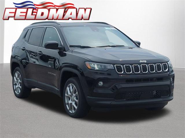 Photo of 2024 Diamond Black Crystal Pearlcoat Jeep Compass