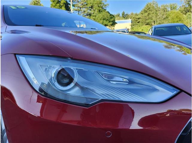 Photo of 2015 Red Multi-Coat Tesla Model S