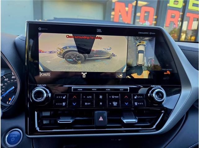Photo of 2021 Midnight Black Metallic Toyota Highlander Hybrid