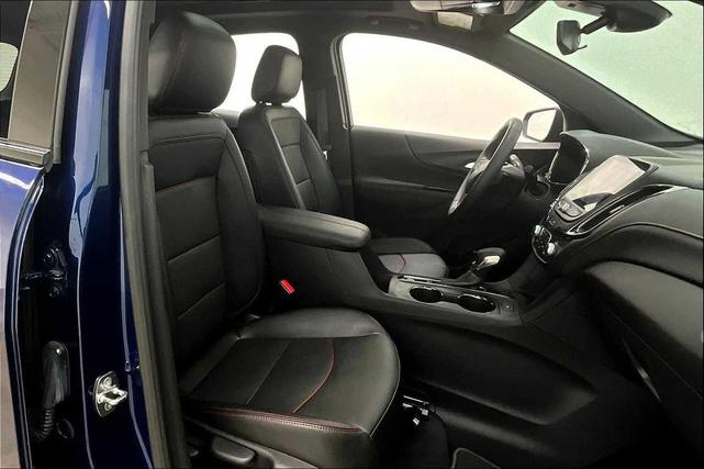 Photo of 2023 Blue Glow Metallic Chevrolet Equinox