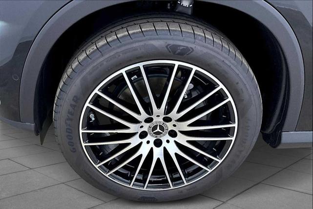 Photo of 2025 Black Mercedes-Benz GLC 300