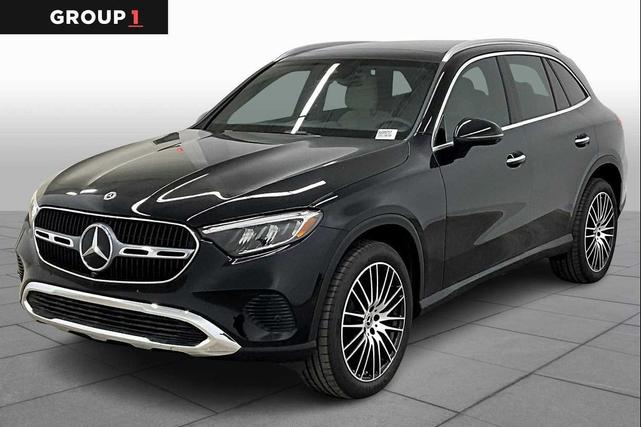 Photo of 2025 Black Mercedes-Benz GLC 300