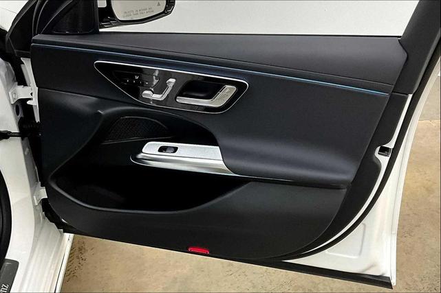 Photo of 2025 Polar White Mercedes-Benz E-Class