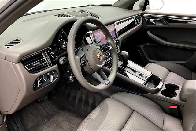 Photo of 2025 White Porsche Macan