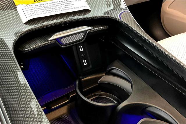 Photo of 2025 Starling Blue Metallic Mercedes-Benz GLC 350e