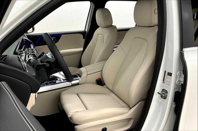 Photo of 2025 Polar White Mercedes-Benz GLB 250