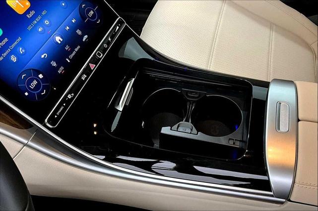 Photo of 2025 149/Polar White Mercedes-Benz C-Class