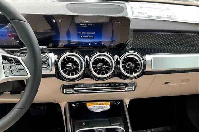 Photo of 2025 Night Black Mercedes-Benz GLB 250