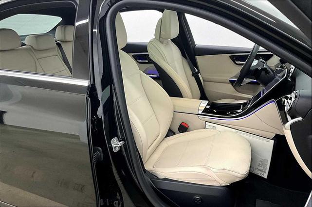 Photo of 2025 Black Mercedes-Benz C-Class