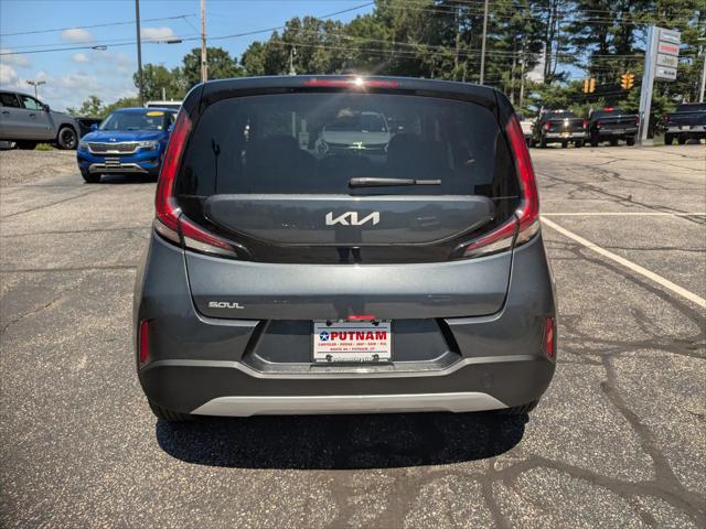 Photo of 2025 Gravity Gray Kia Soul