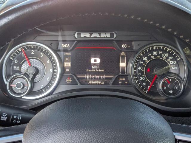 Photo of 2022 Diamond Black Crystal Pearlcoat RAM 1500