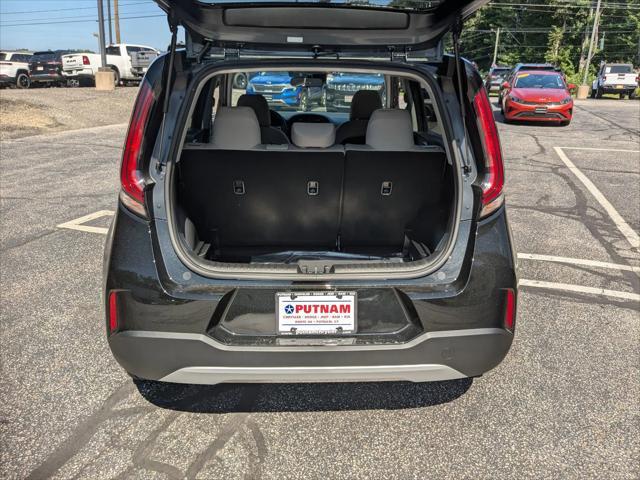 Photo of 2025 Fusion Black Kia Soul