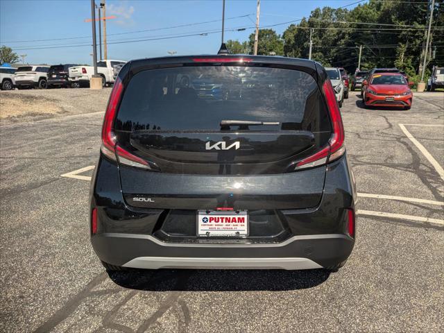 Photo of 2025 Fusion Black Kia Soul