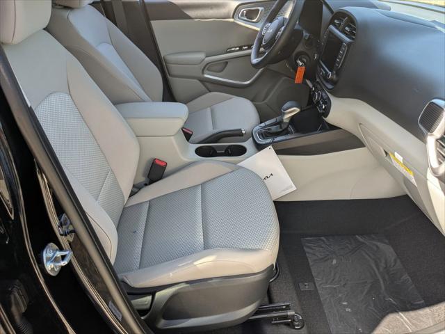 Photo of 2025 Fusion Black Kia Soul