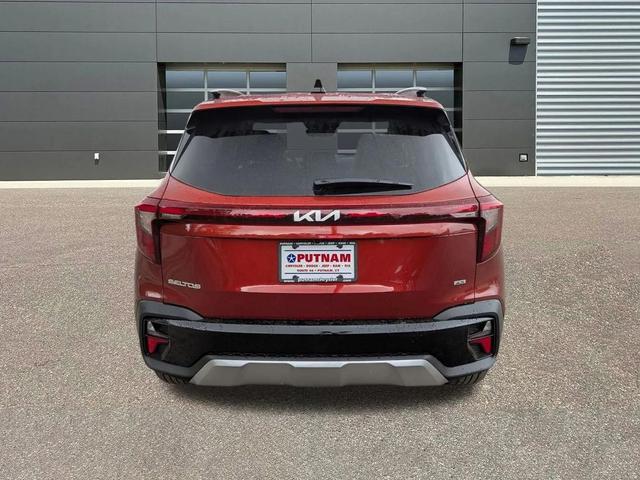Photo of 2026 Mars Orange Kia Seltos