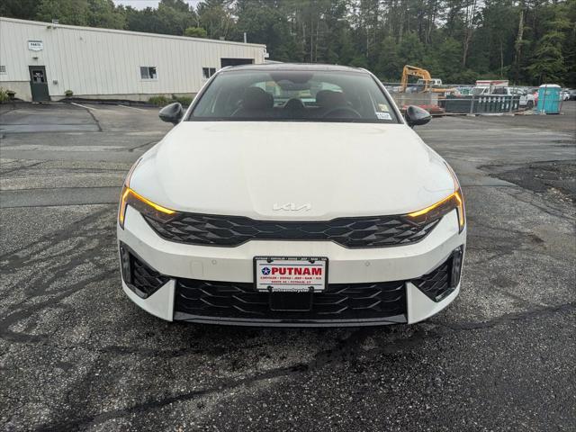 Photo of 2025 Snow White Pearl Kia K5