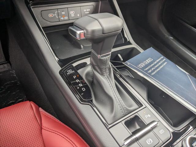 Photo of 2025 Snow White Pearl Kia K5