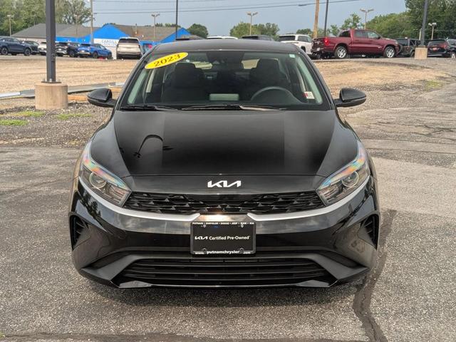 Photo of 2023 Aurora Black Kia Forte