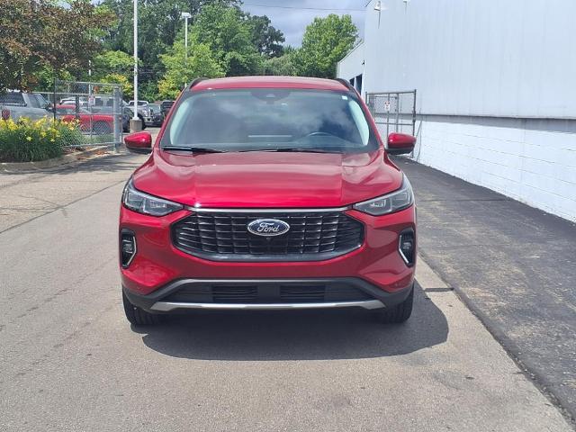 Photo of 2023 RAPID RED MET TINTED CC Ford Escape