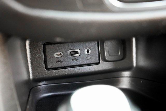 Photo of 2021 Summit White Chevrolet Equinox