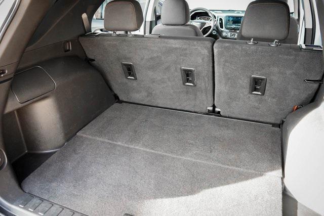Photo of 2021 Summit White Chevrolet Equinox