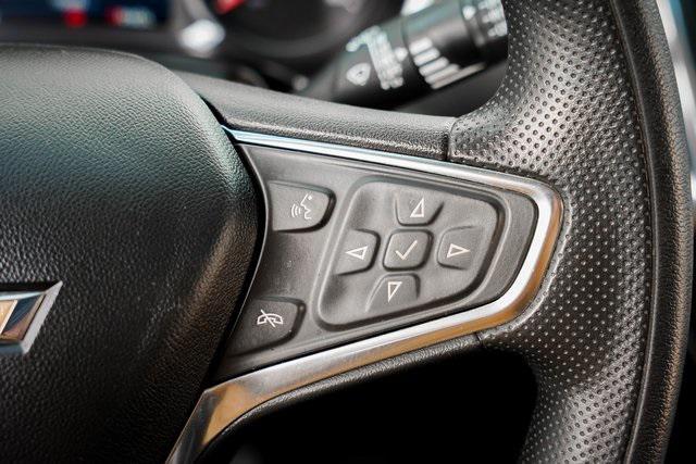 Photo of 2021 Summit White Chevrolet Equinox