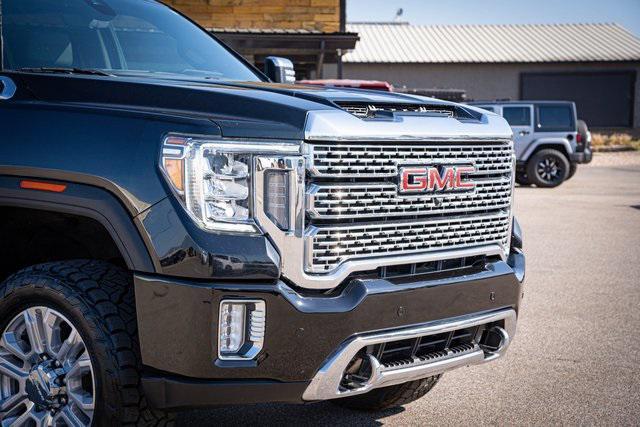 Photo of 2021 Black GMC Sierra 2500
