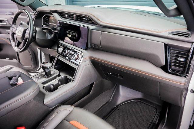 Photo of 2023 Summit White GMC Sierra 1500