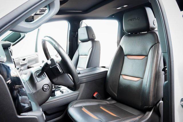 Photo of 2023 Summit White GMC Sierra 1500