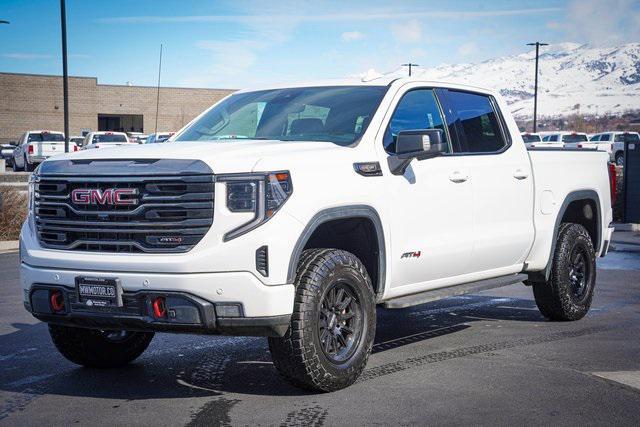 Photo of 2023 Summit White GMC Sierra 1500