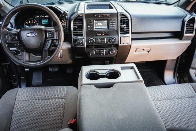 Photo of 2017 Magnetic Metallic Ford F-150