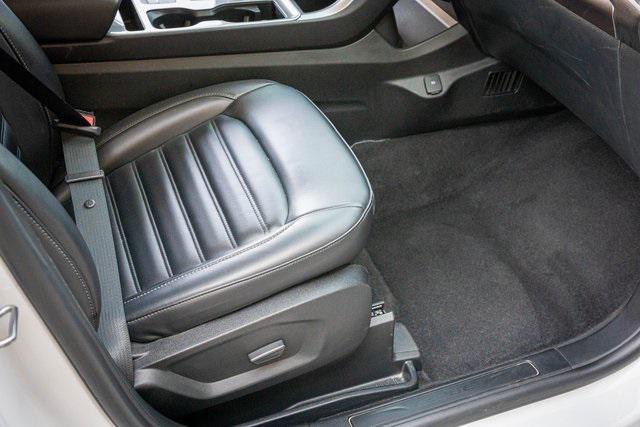 Photo of 2024 Oxford White Ford Edge
