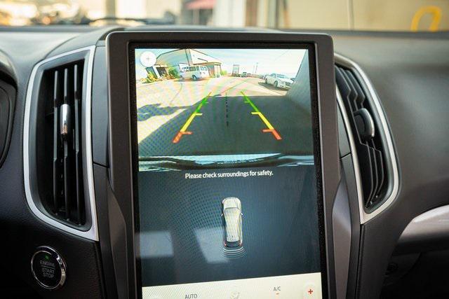 Photo of 2024 Oxford White Ford Edge