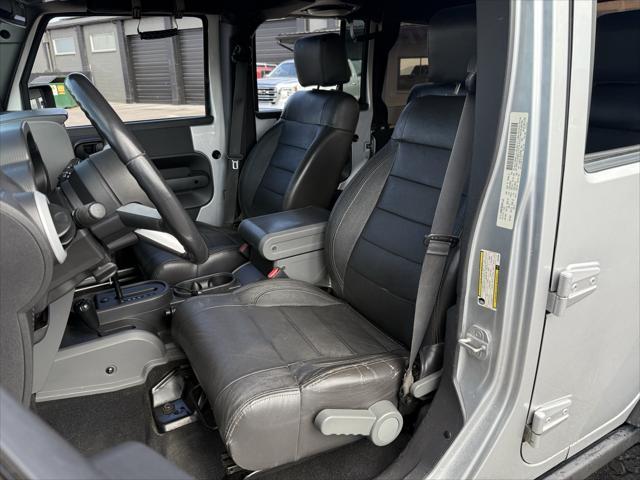 Photo of 2008 Bright Silver Metallic Clearcoat Jeep Wrangler