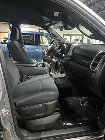 Photo of 2024 Billet Silver Metallic Clearcoat RAM 2500