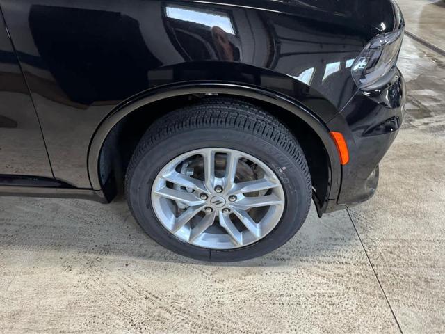 Photo of 2025 DB Black Clearcoat Dodge Durango