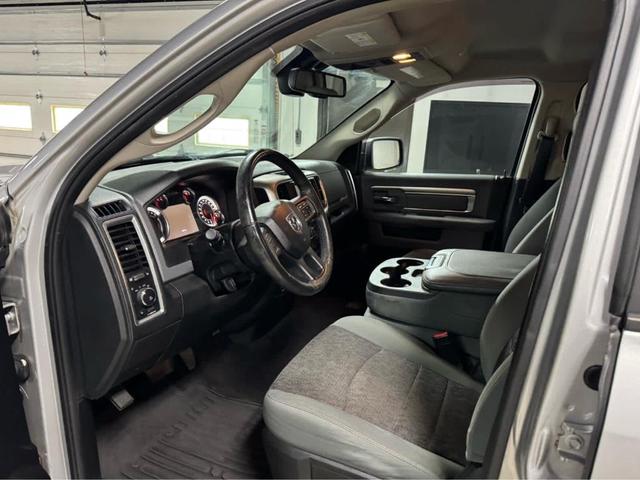 Photo of 2017 Bright Silver Clearcoat Metallic RAM 1500